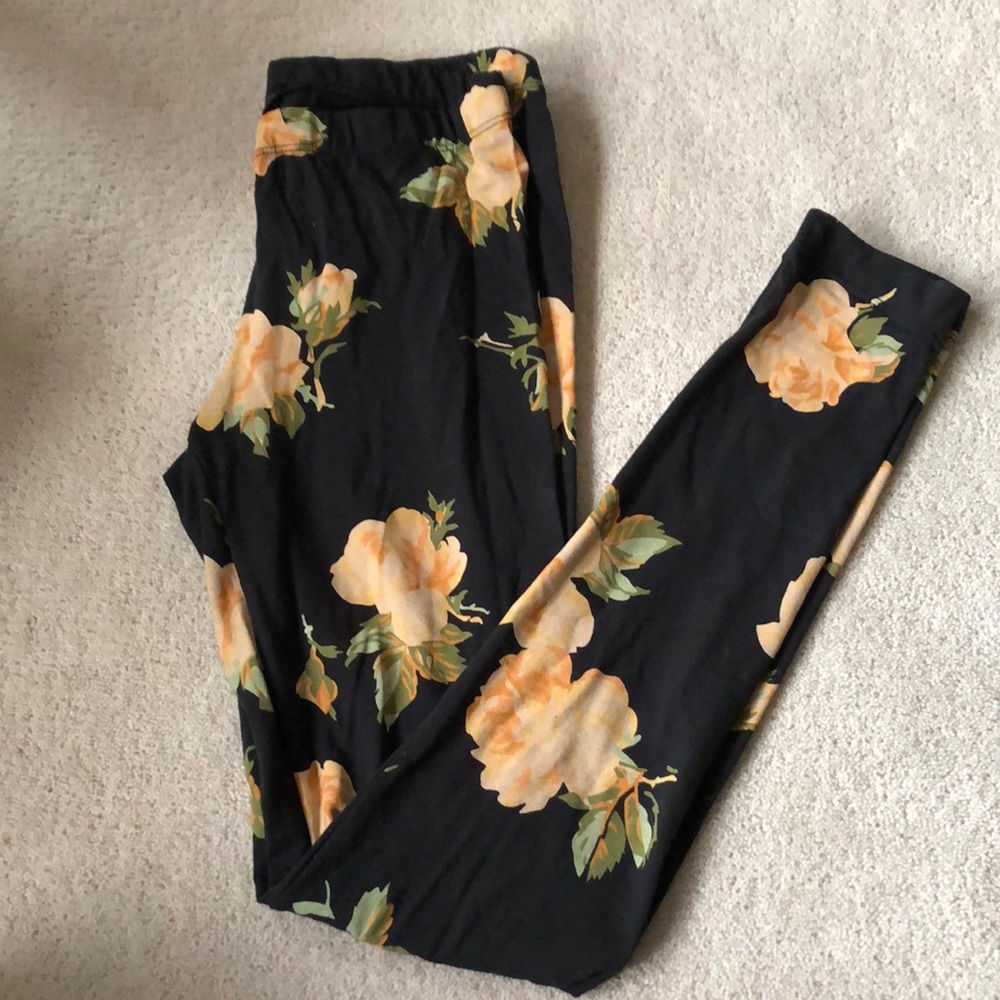 Aritzia leggings!
